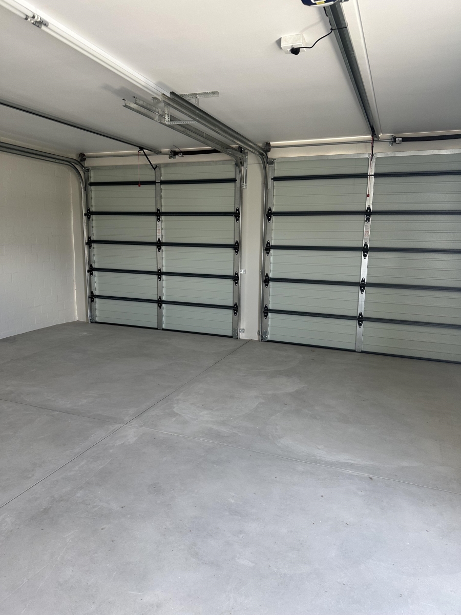 3 Bedroom Property for Sale in Lemoenkloof Western Cape
